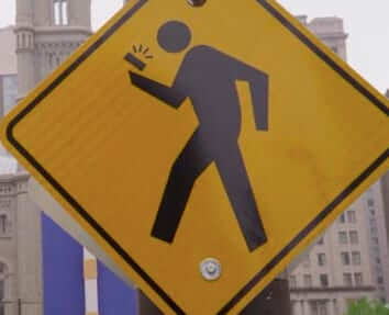 e-lane elane sidewalk smartphone pedestrian lane