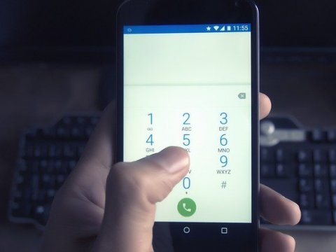 You can direct phone calls from your Android phone to your windows 10 pc
